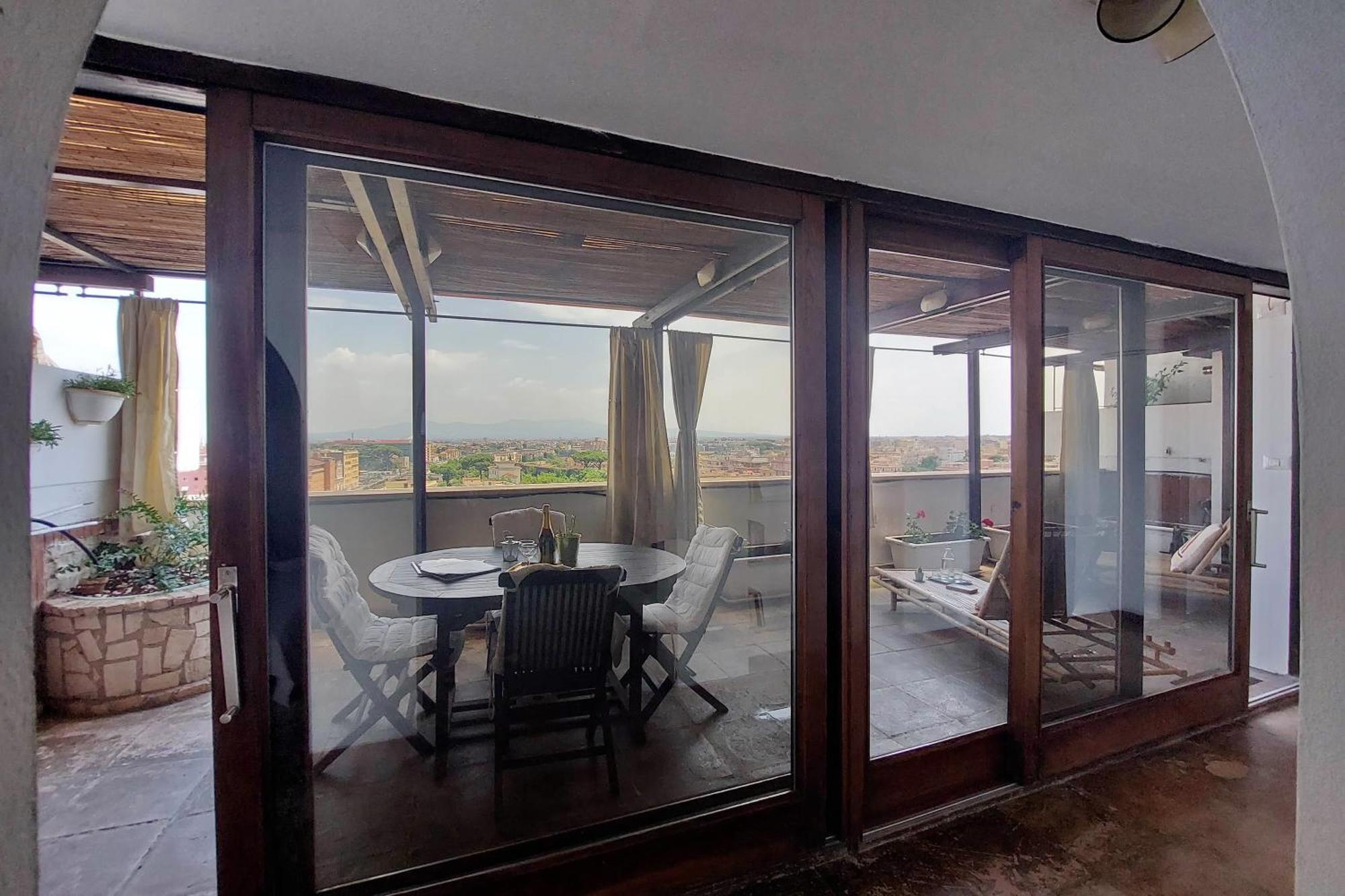 Super Attico Con Terrazza Lodi * Rom