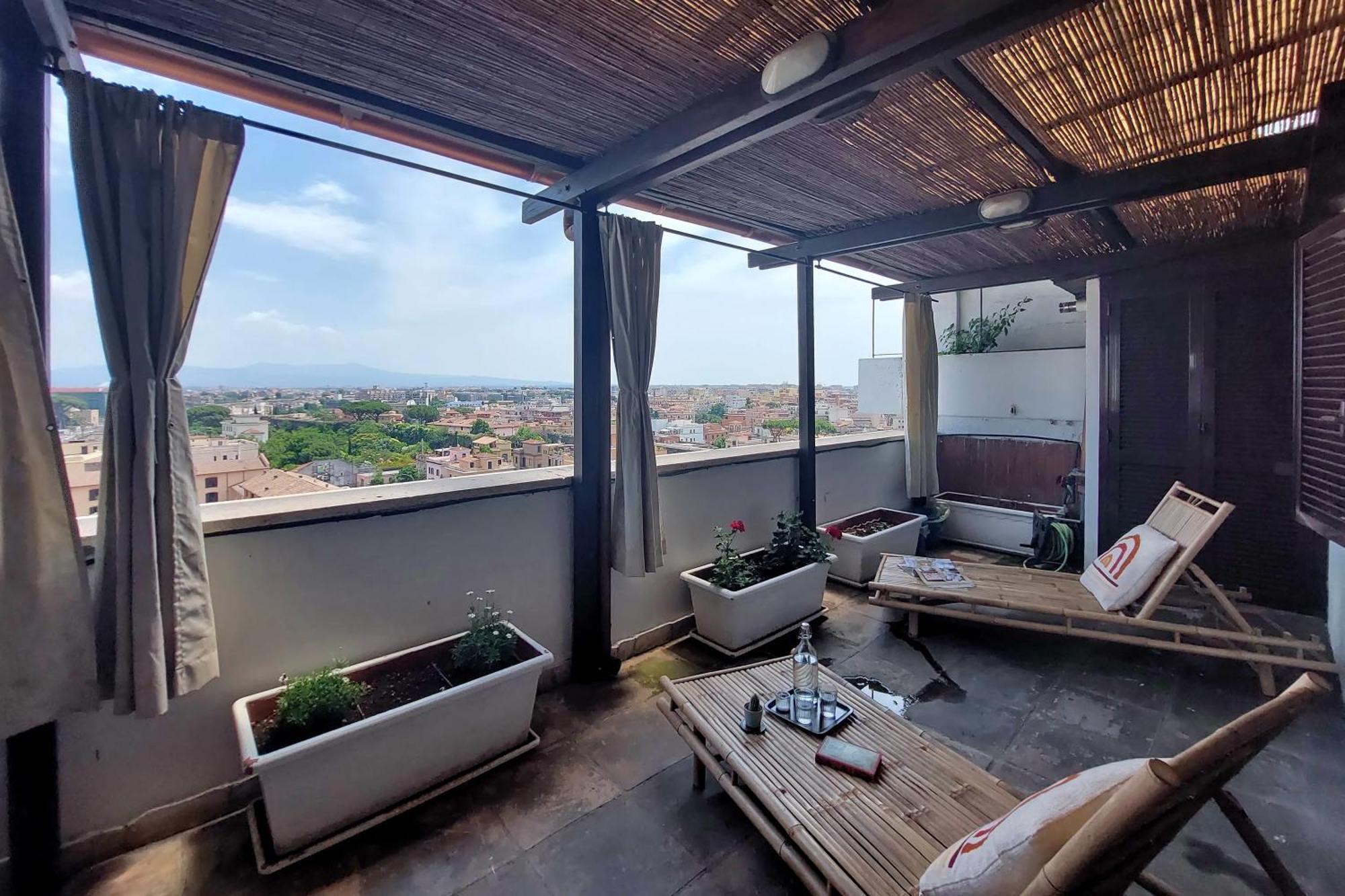 Super Attico Con Terrazza Lodi Rom